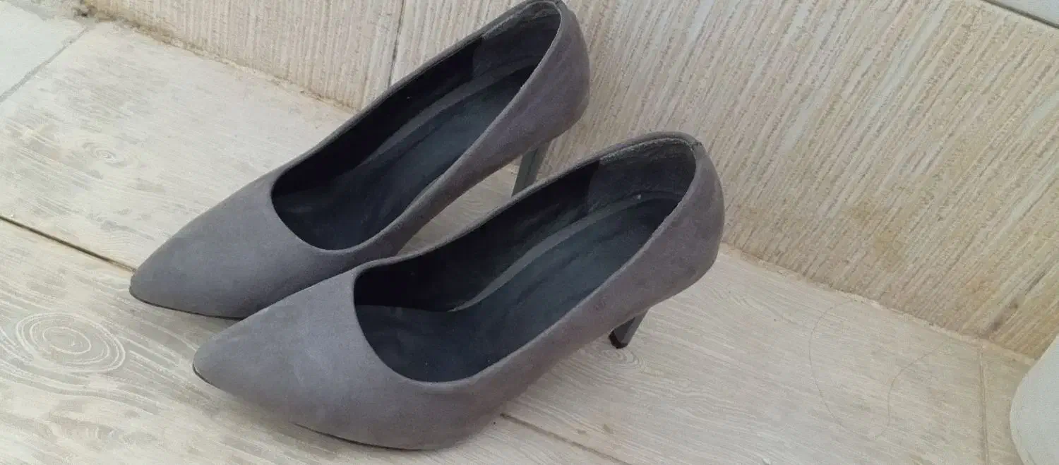 کفش پاشنه دار|کیف، کفش، کمربند|گرگان, |دیوار