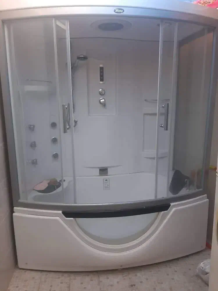 دان و جکوزی با اتاقک شیشه ای|مصالح و تجهیزات ساختمان|رشت, امین الضرب|دیوار