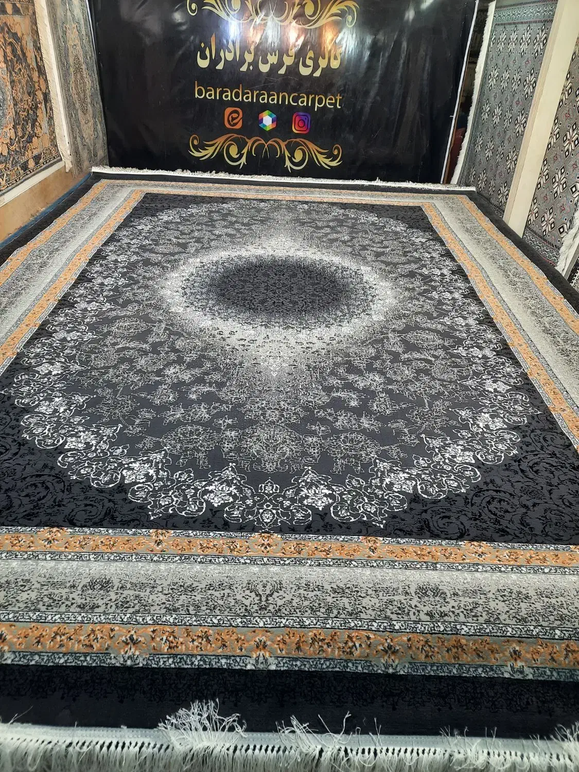 فرش۷۰۰ شانه ۱۲ متری|فرش|مشهد, مصلی (کارمندان اول)|دیوار