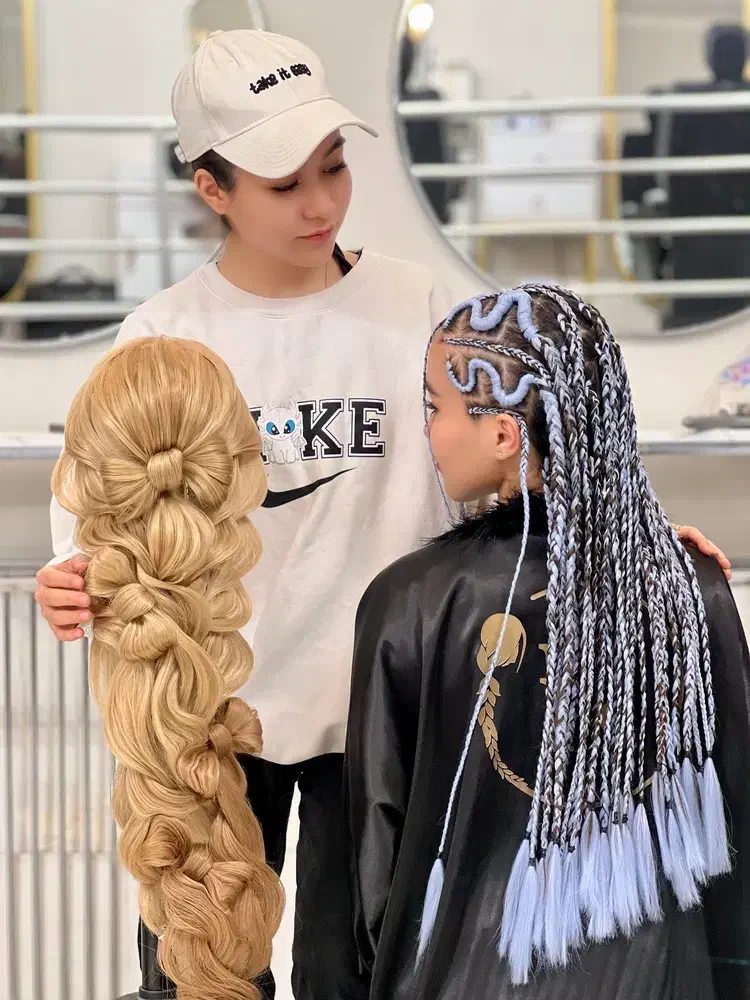 بافت و شنیونتو از من بخواه|خدمات آرایشگری و زیبایی|مشهد, ثامن|دیوار