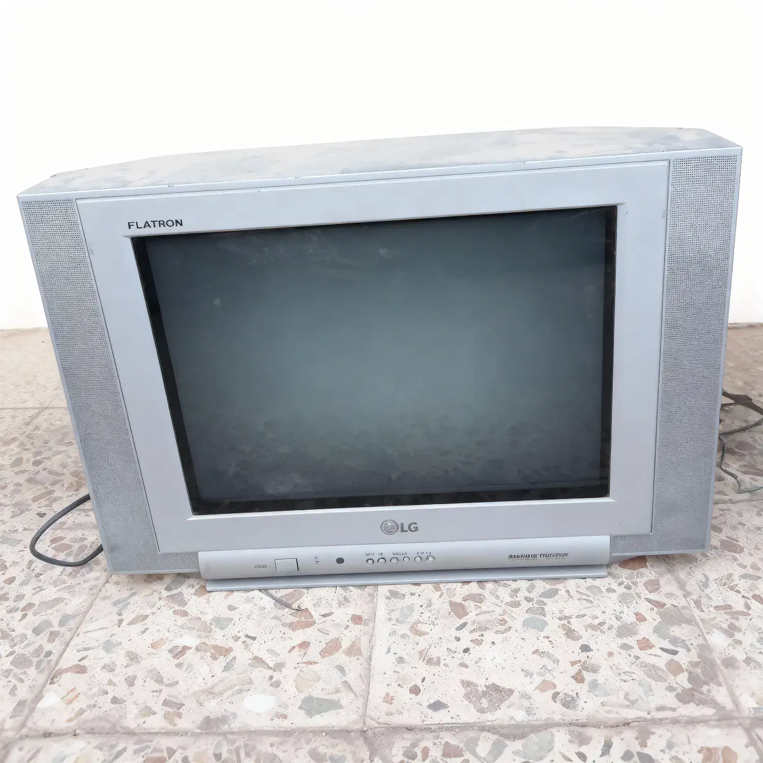 تلویزیون ۲۱ اینچ الجی|تلویزیون و پروژکتور|یزد, |دیوار