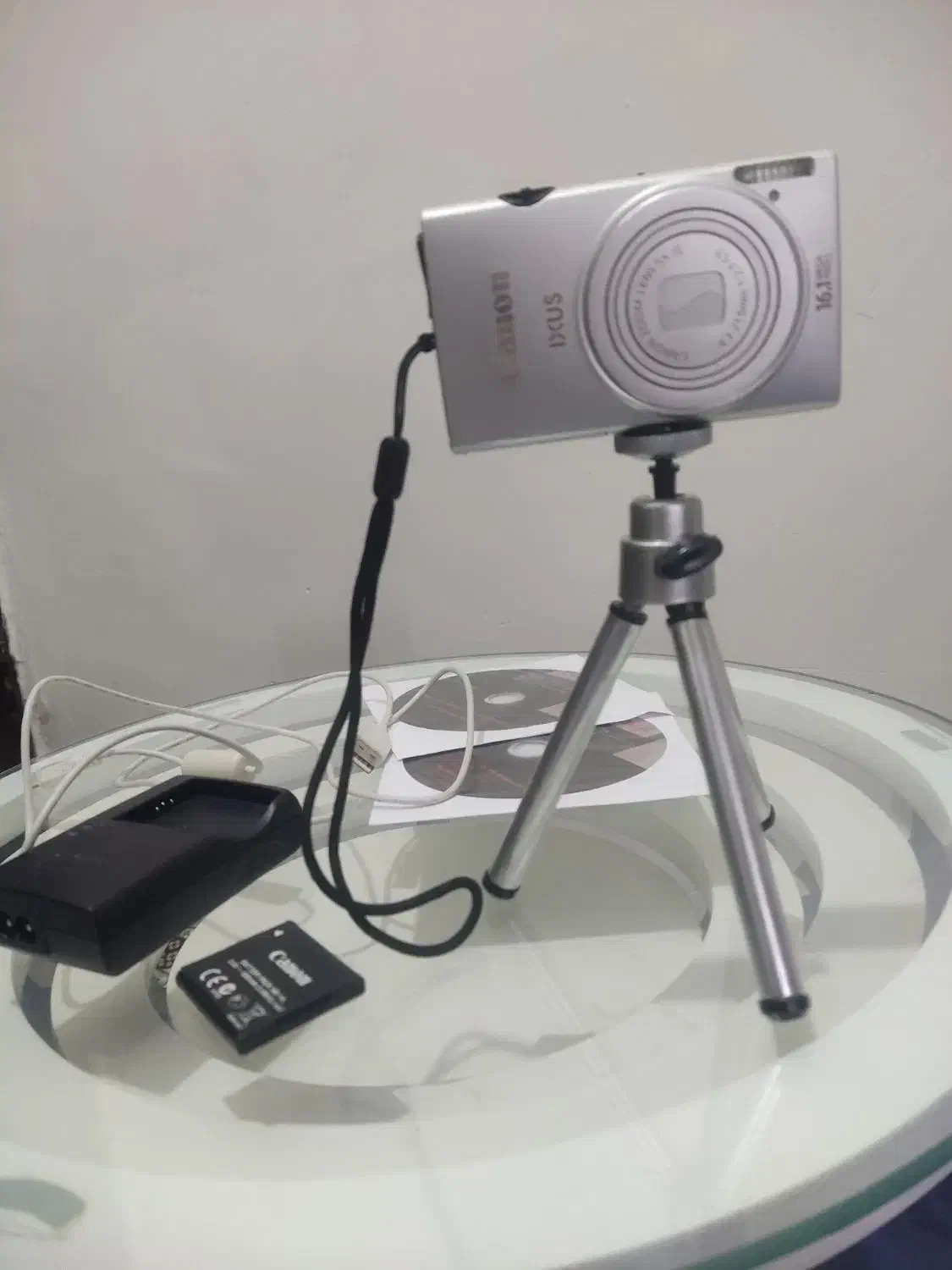 دوربین canon|دوربین عکاسی و فیلمبرداری|سبزوار, توحیدشهر|دیوار