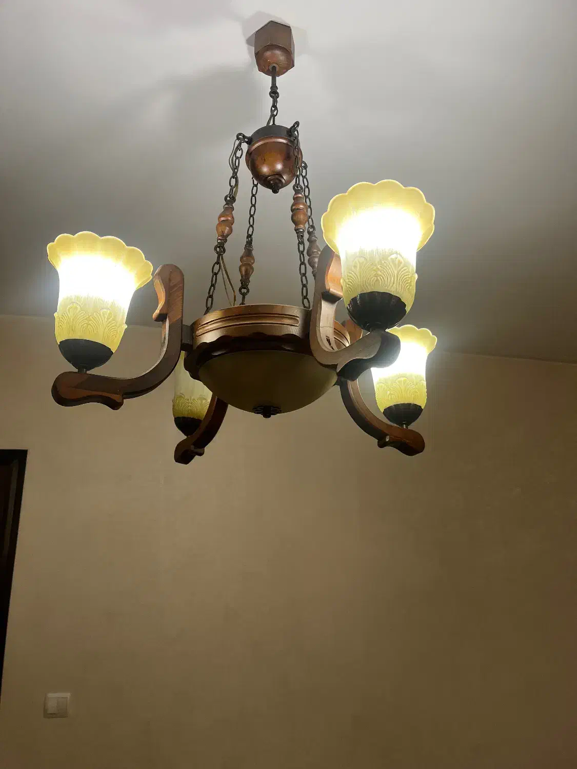 لوستر چوبی ۵حباب|لوستر و چراغ آویز|تهران, شهرک ولیعصر شمالی|دیوار