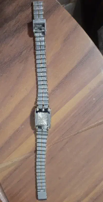 ساعت طلا|ساعت|رشت, توشیبا|دیوار