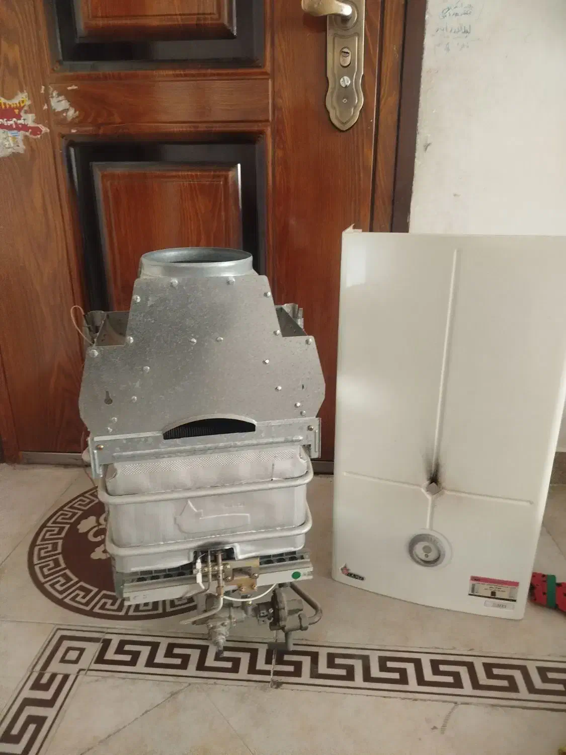 آبگرمکن دیواری نو و پکیج|آبگرمکن، پکیج، شوفاژ|اراک, |دیوار