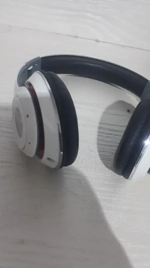 هدفون beats|لوازم جانبی موبایل و تبلت|بافت, |دیوار