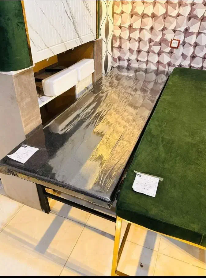 تخت مخصوص آرایشگاه و پزشکان زیبایی|آرایشگاه و سالن‌های زیبایی|یاسوج, |دیوار