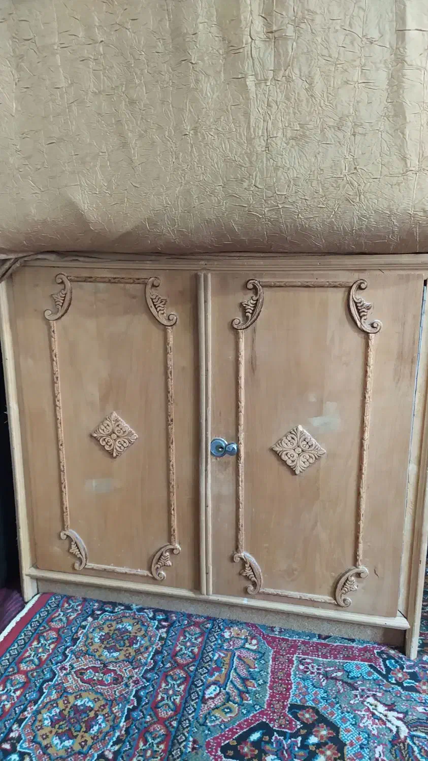 کمد چوبی|جاکفشی، کمد، دراور|بروجن, |دیوار