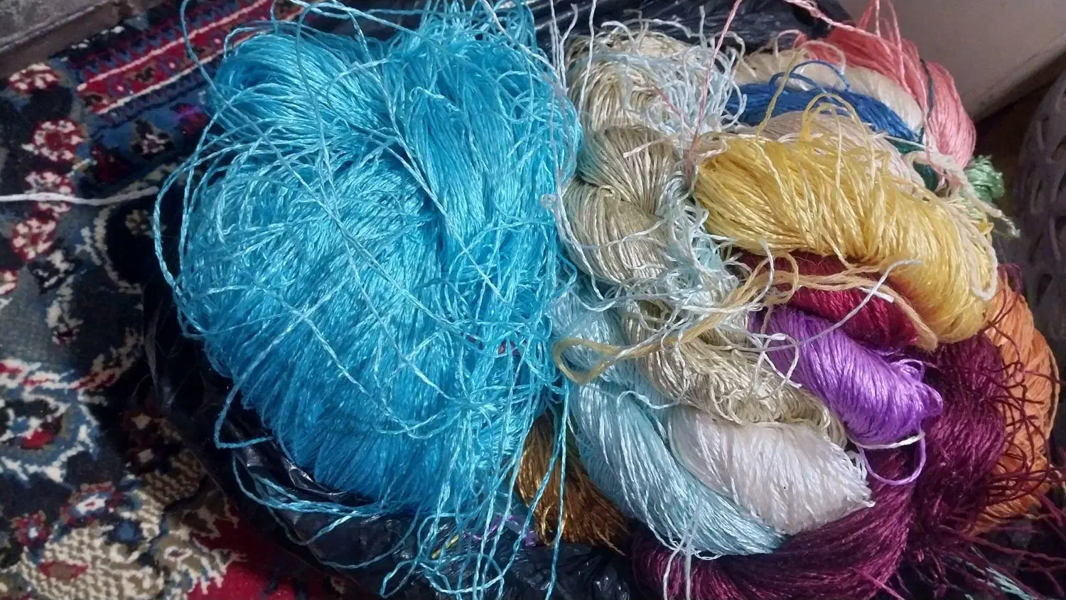 قالی زرع چارک تمام ابریشم|فرش|قم, خاکفرج|دیوار