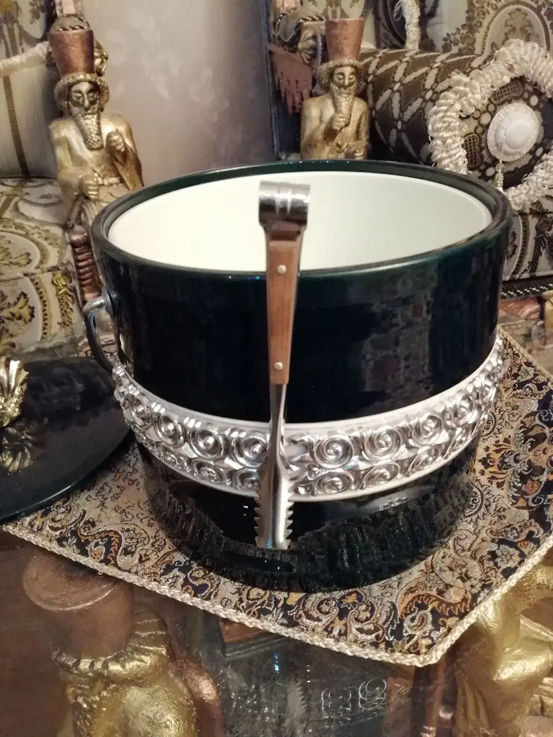 یخ دان عتیقه|کلکسیون اشیاء عتیقه|تبریز, |دیوار