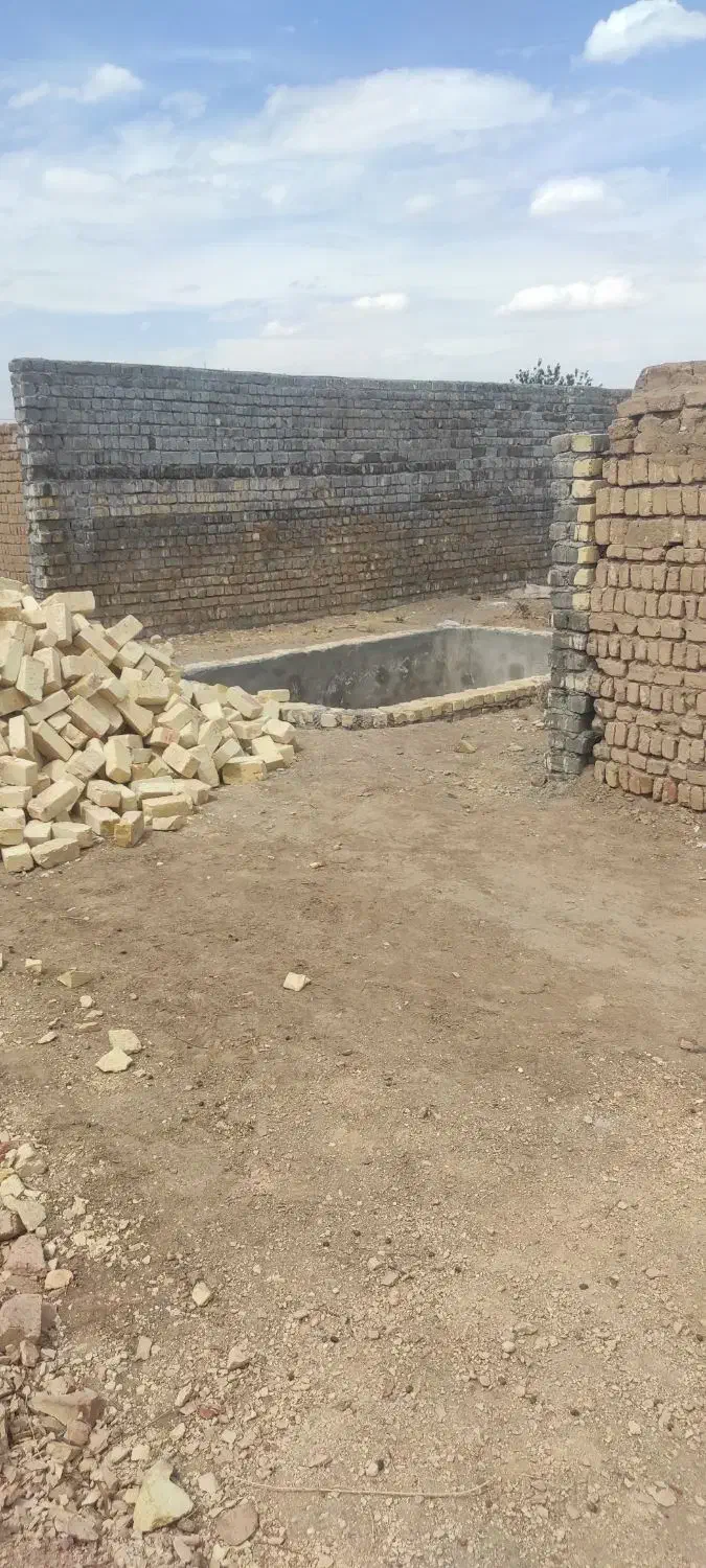 گچکاری ،لکه گیری،خرده کاری بنایی توسط استاد کار|خدمات پیشه و مهارت|کاشان, پشت شهربانی|دیوار