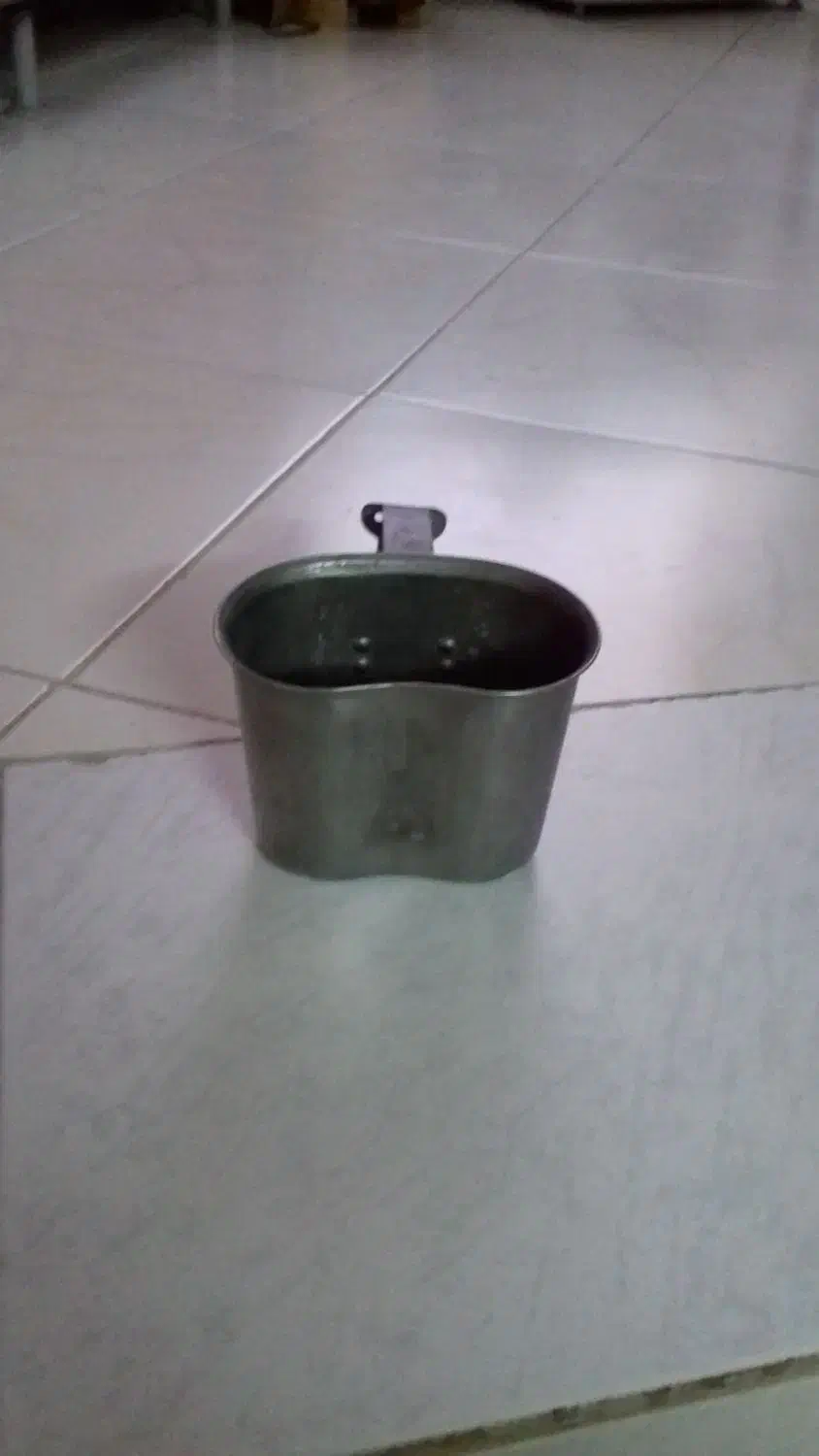 یقلوی قمقمه قدیمی|کلکسیون اشیاء عتیقه|سمنان, |دیوار