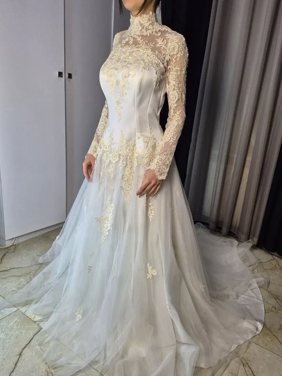 لباس عروسی و نامزدی کاملا نو|لباس|رشت, جهاد|دیوار