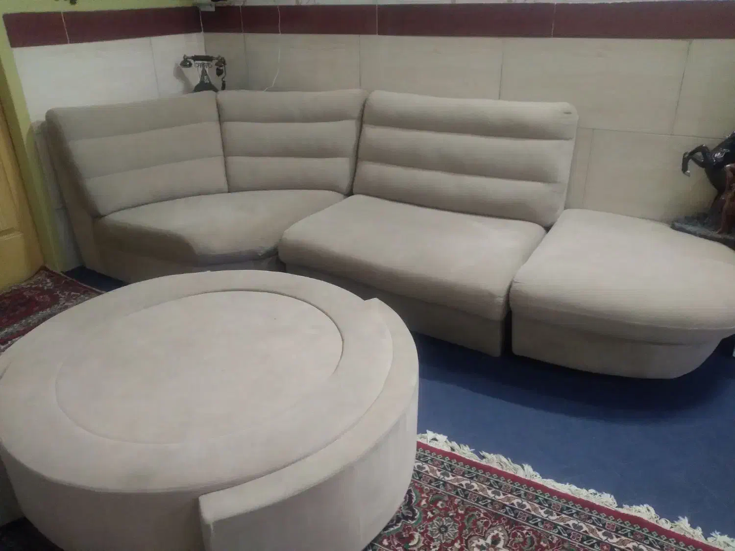 مبل ال|مبلمان خانگی و میز عسلی|یزد, |دیوار