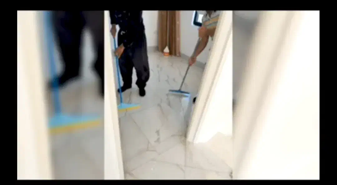 خدماتی خدمات نظافت منزل و محل کار باقببمت مناسب|خدمات نظافت|کاشان, دانش|دیوار