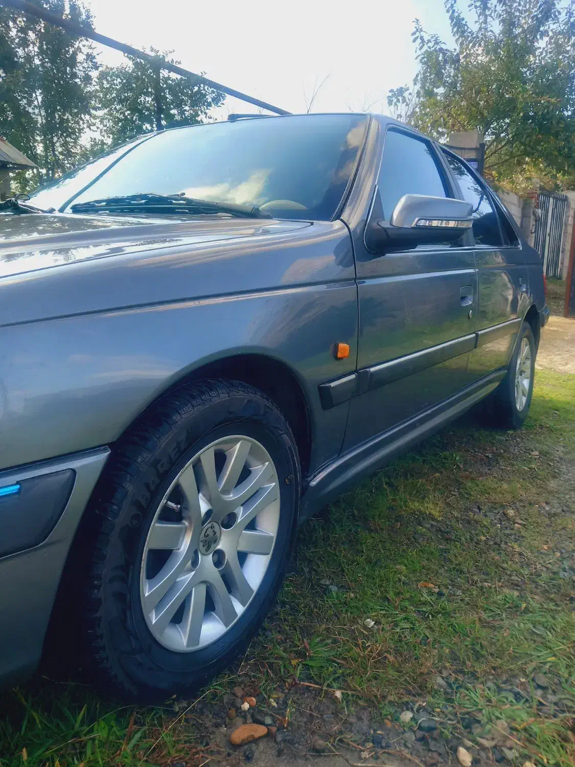 پژو پارس سال مدل ۹۲ xu7|خودرو سواری و وانت|رشت, بوسار|دیوار