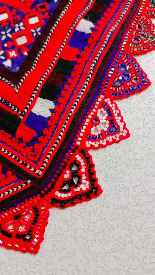 کریشی و بافت|لباس|بزمان, |دیوار