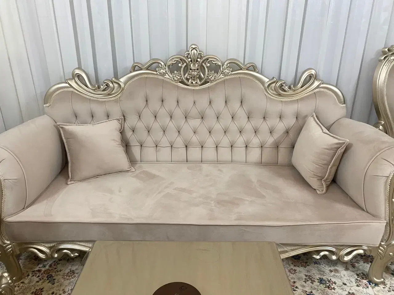 مبل ۷نفره|مبلمان خانگی و میز عسلی|قم, سراجه (۱۵ خرداد)|دیوار