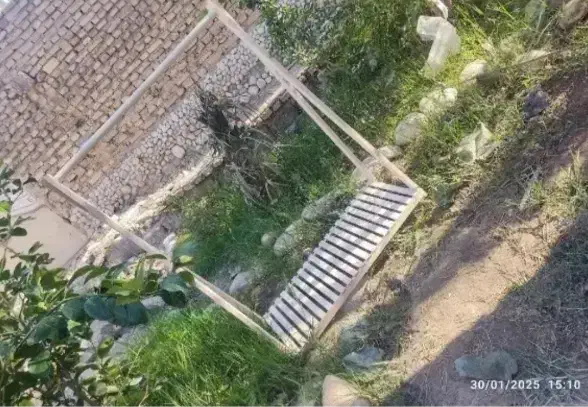 رگال لباس و استند گیاه تمام چیزای چوبی تولید میکنم|صنایع دستی و سایر لوازم تزئینی|خرمشهر, |دیوار