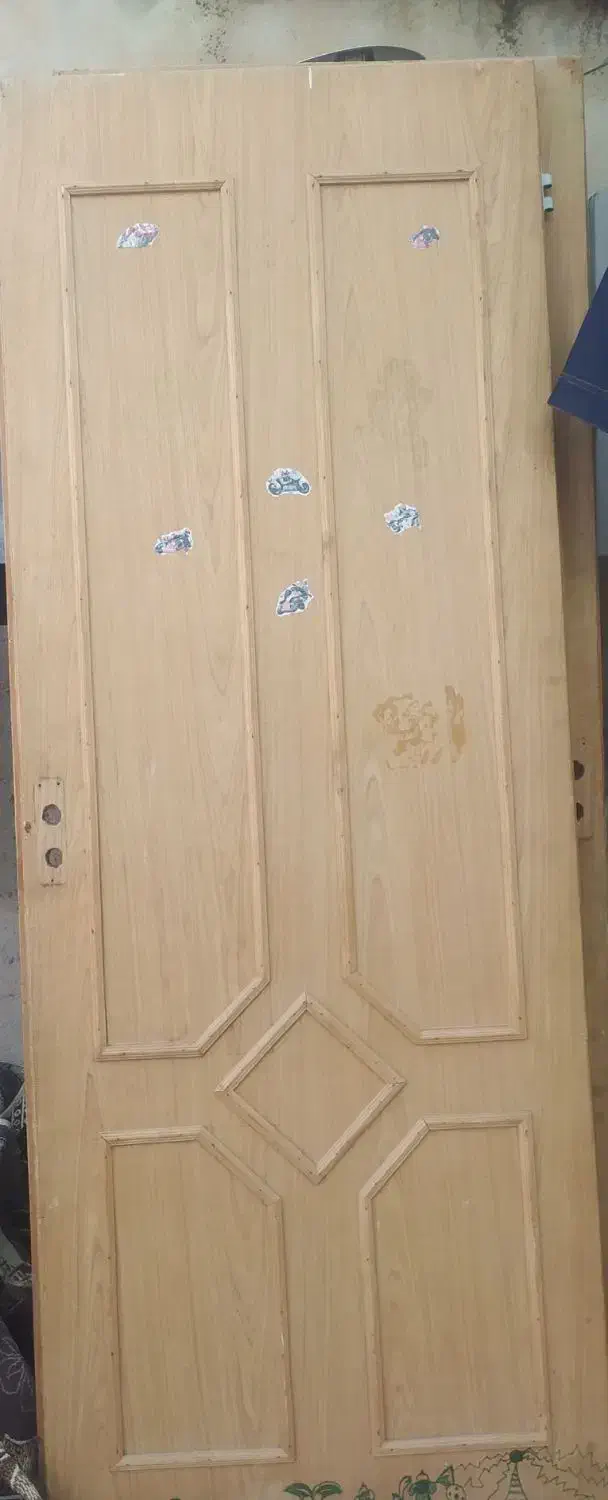 دو عدد درب گم شده|اشیا|اندیمشک, |دیوار