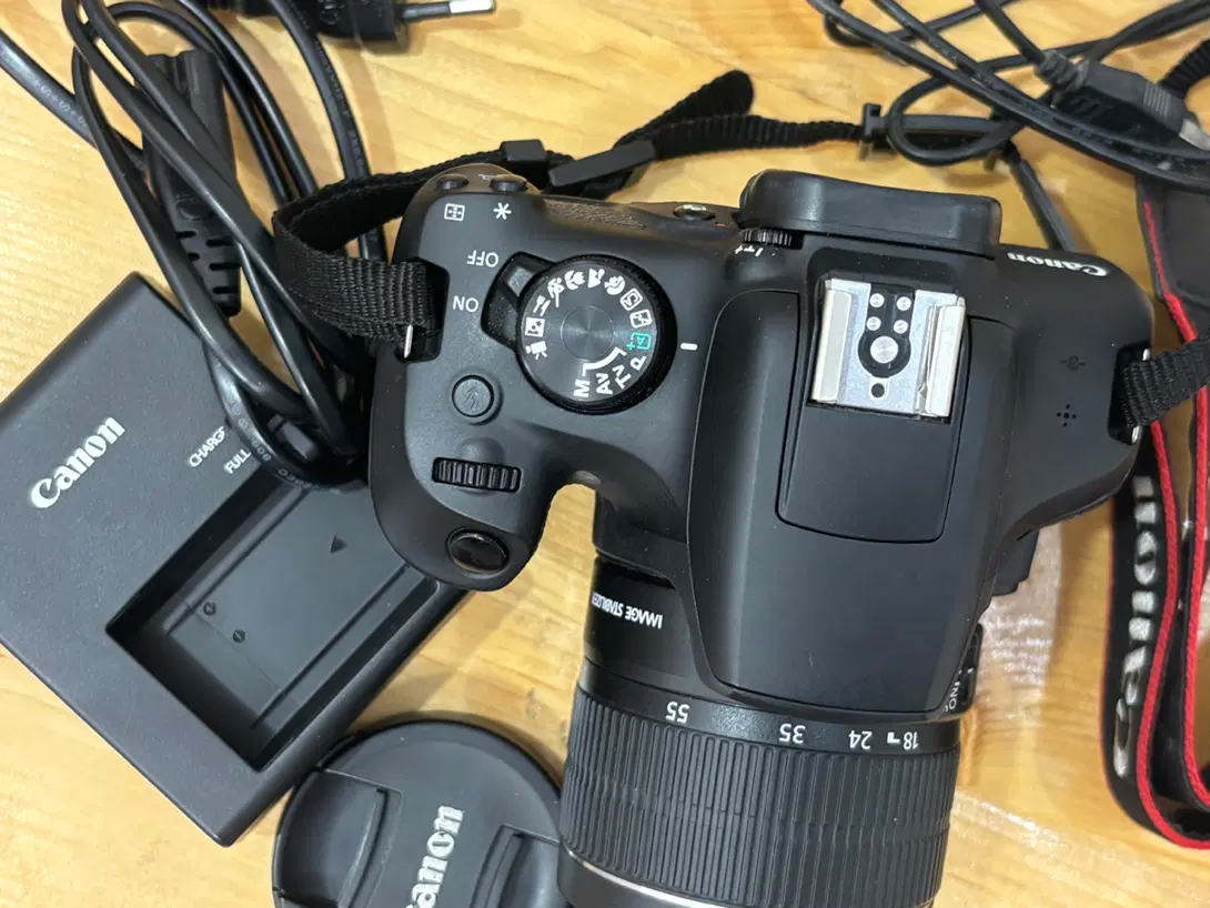 دوربین Canon 1300D|دوربین عکاسی و فیلم‌برداری|اصفهان, خواجو|دیوار