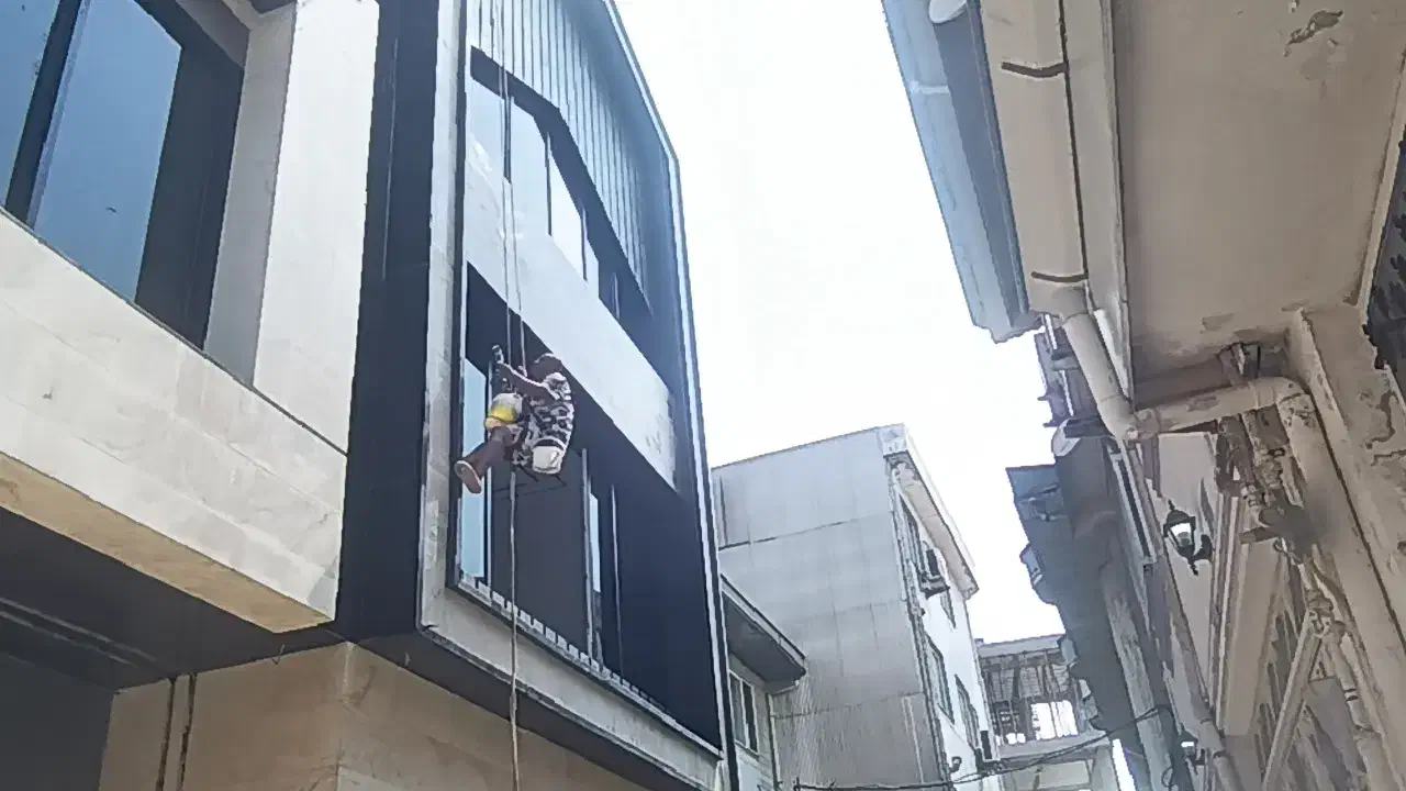 خدمات کار بدون داربست با طناب ابندی و نانوکاری|خدمات پیشه و مهارت|لاهیجان, لیل|دیوار