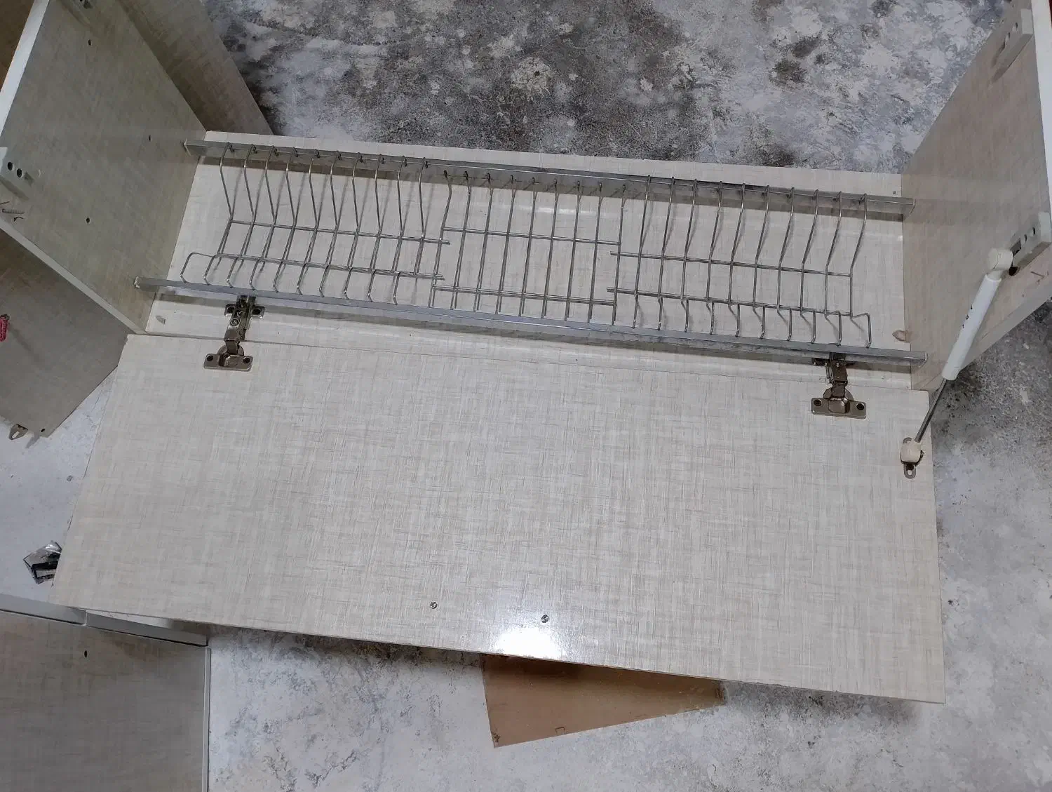 کمد آب چکان|آبچکان و نظمدهنده ظروف|بناب, |دیوار