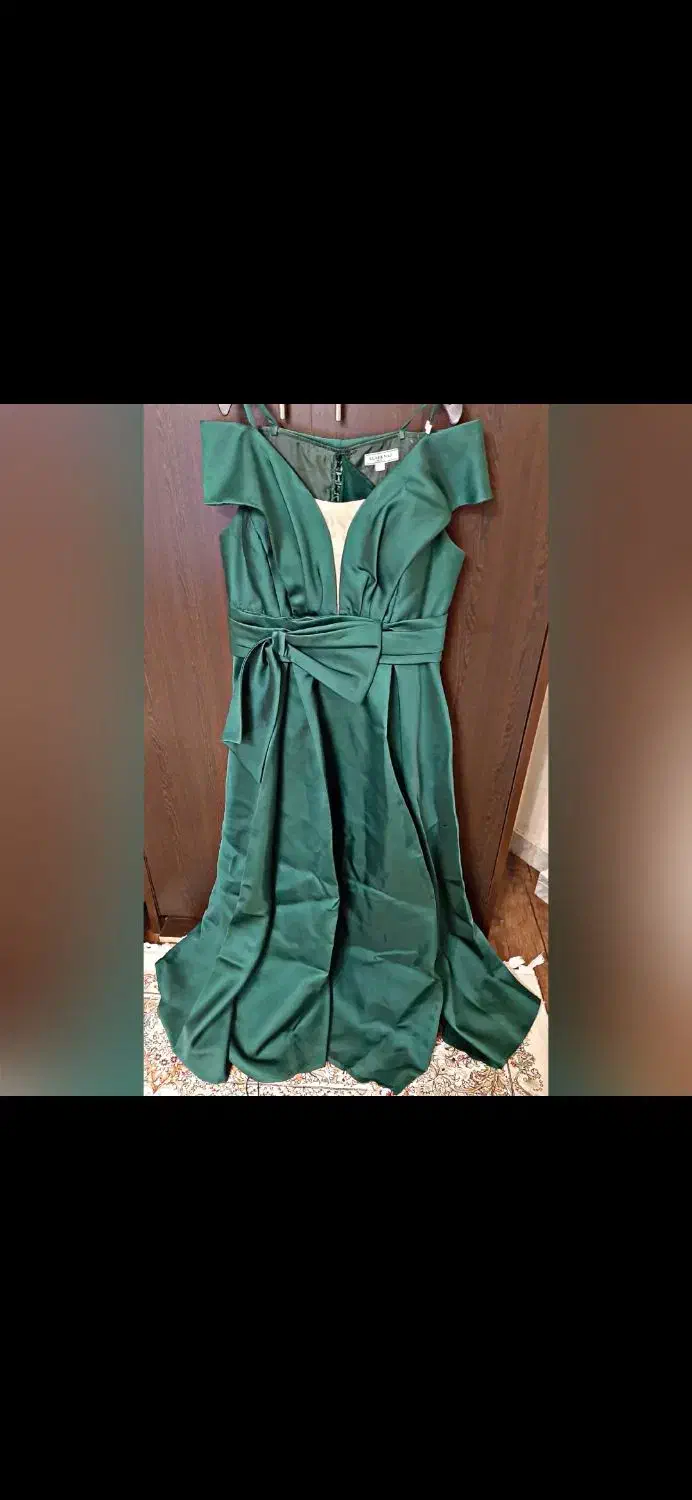 لباس مجلسی بسیار نو و تمیز. ۴ عدد مدل و رنگ مختلف|لباس|تهران, فلسطین (میدان انقلاب)|دیوار