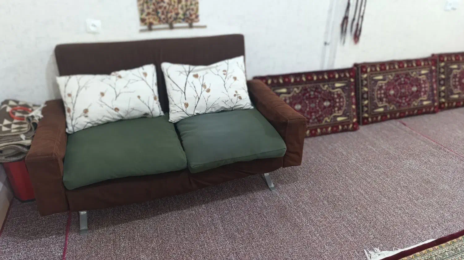 مبل هفت نفره پایه آهنی|مبلمان خانگی و میز عسلی|خرم‌آباد, |دیوار