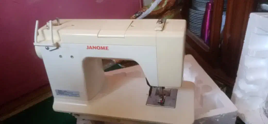 چرخ خیاطی ژانومه802A|چرخ خیاطی و ریسندگی|آمل, |دیوار