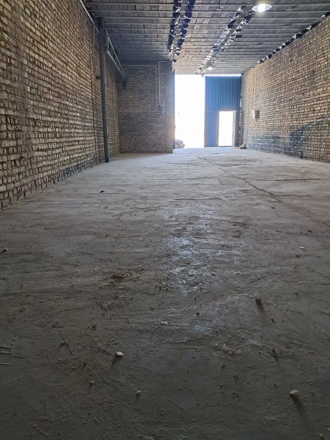 انبار(کارگاه)۱۸۰متری جاده فرودگاه|اجارهٔ مغازه و غرفه|یزد, |دیوار