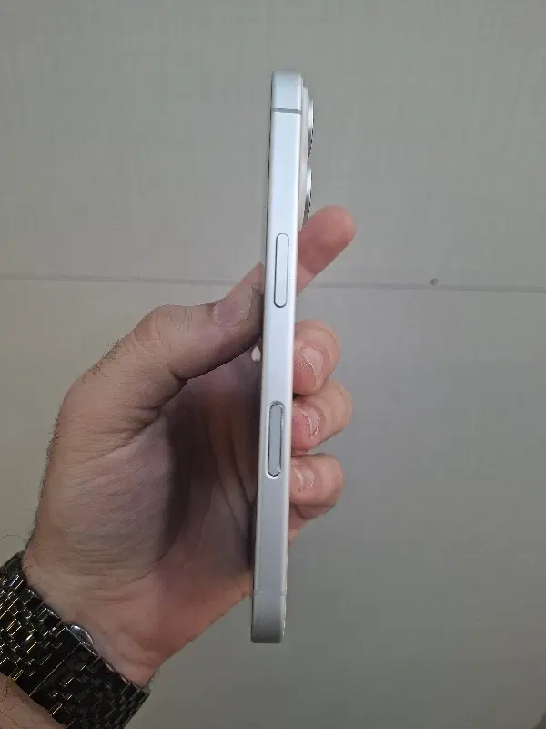 iphone 16 شرکتی با آک فرقی نداره|موبایل|تبریز, |دیوار