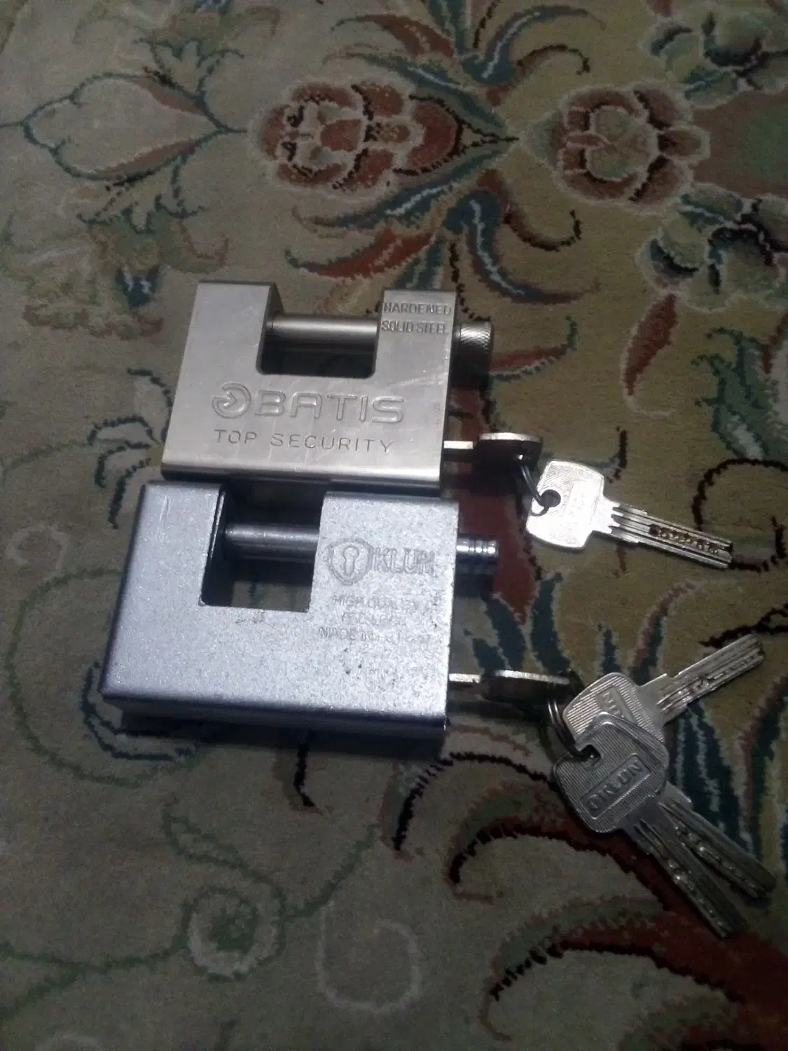 قفل کتابی|ابزارآلات|فردوس (خراسان), |دیوار