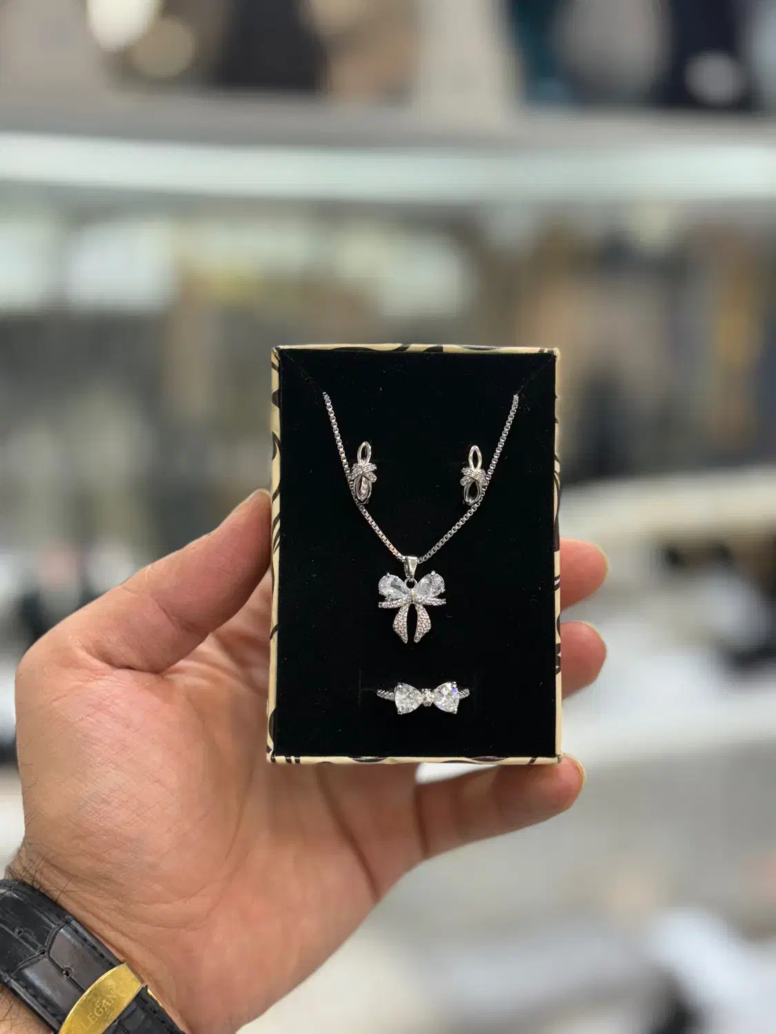 کادویی و اکسسوری رنگثابت خفن و شیک|بدلیجات|سنندج, |دیوار