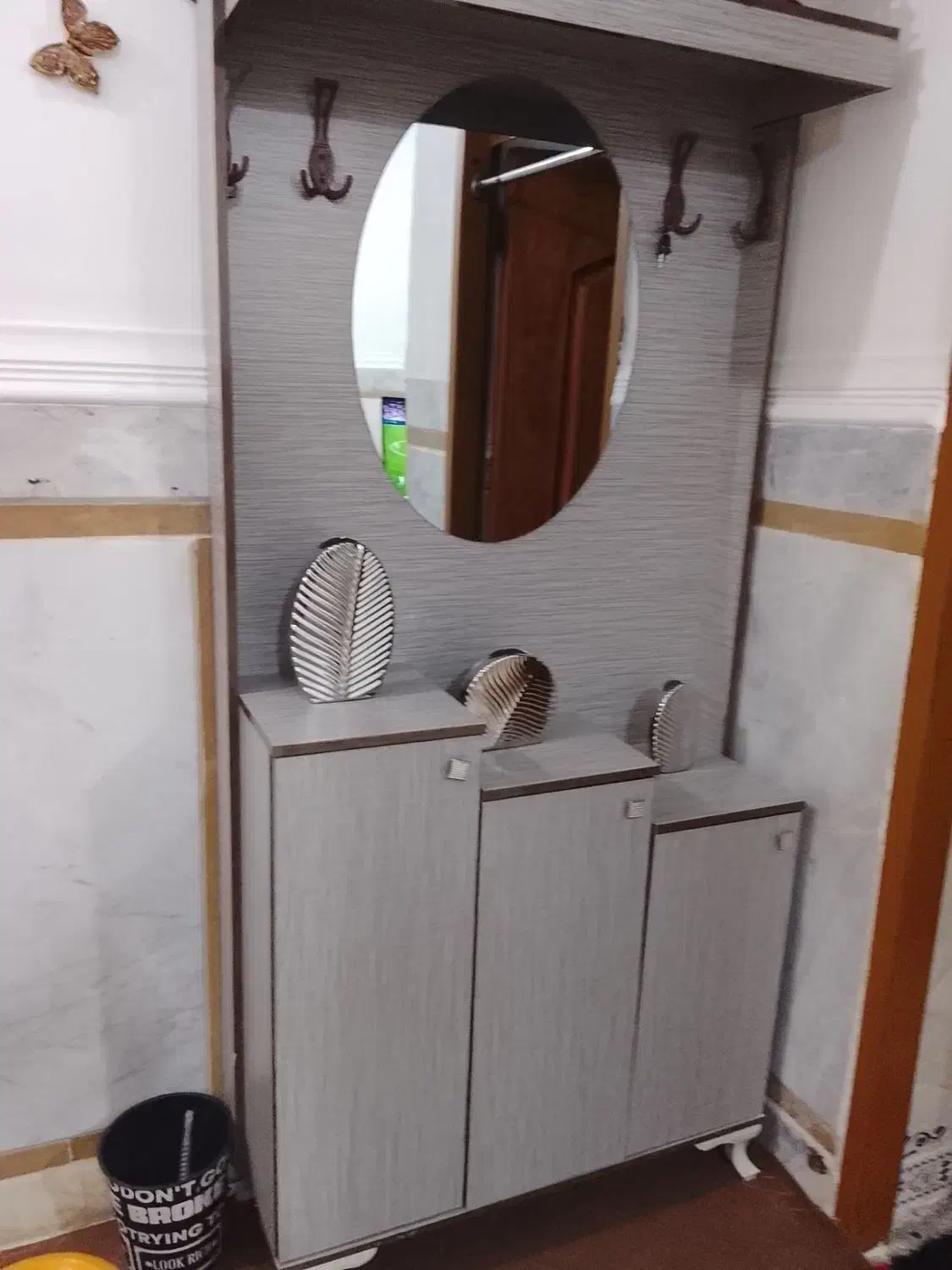 جاکفشی سه تیکه و آینه دار|جاکفشی، کمد، دراور|سراوان, |دیوار