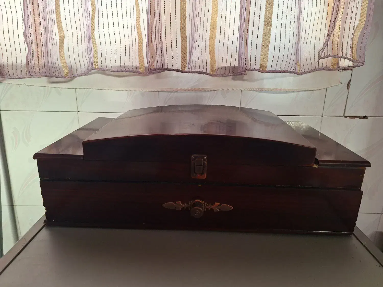 کنسول وچمدان قاشق وچنگال چوبی|ظروف سرو و پذیرایی|نیشابور, خط کاشمر|دیوار