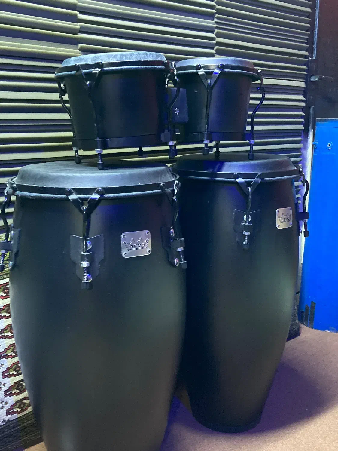 ساز نو میباشد|درام و پرکاشن|آمل, |دیوار