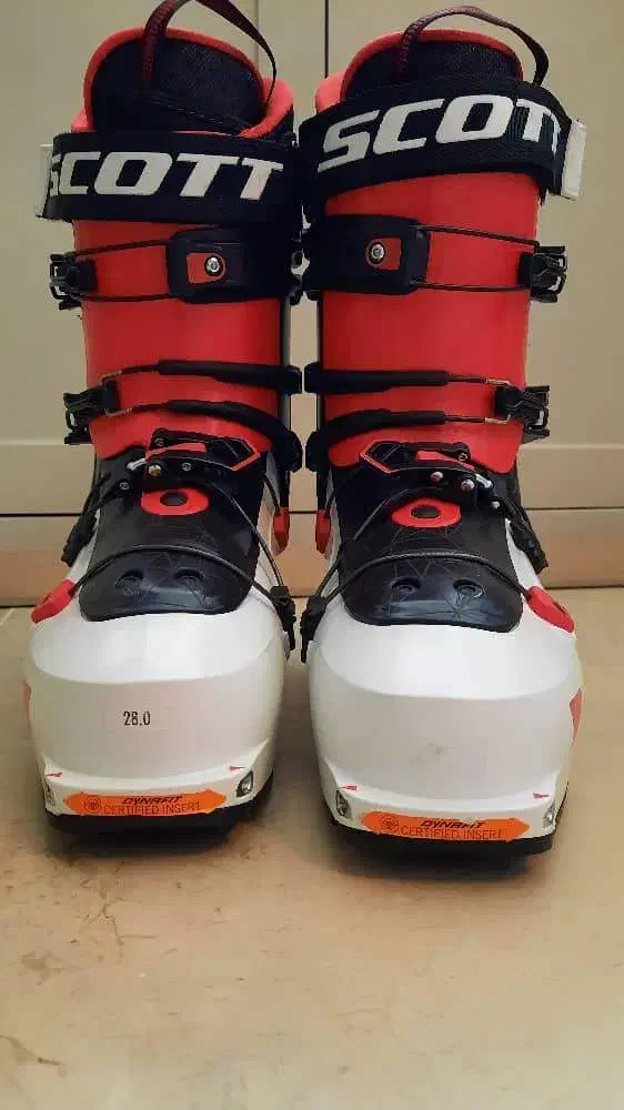 بوت  اسکی تورینگ  اسکات|ورزش‌های زمستانی|تهران, قیطریه|دیوار