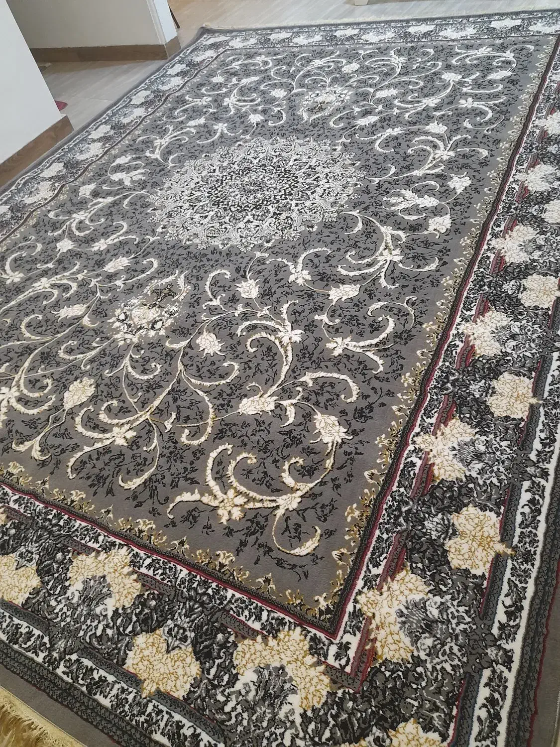 فرش در حد نو ۱۲ متری|فرش|بابل, |دیوار