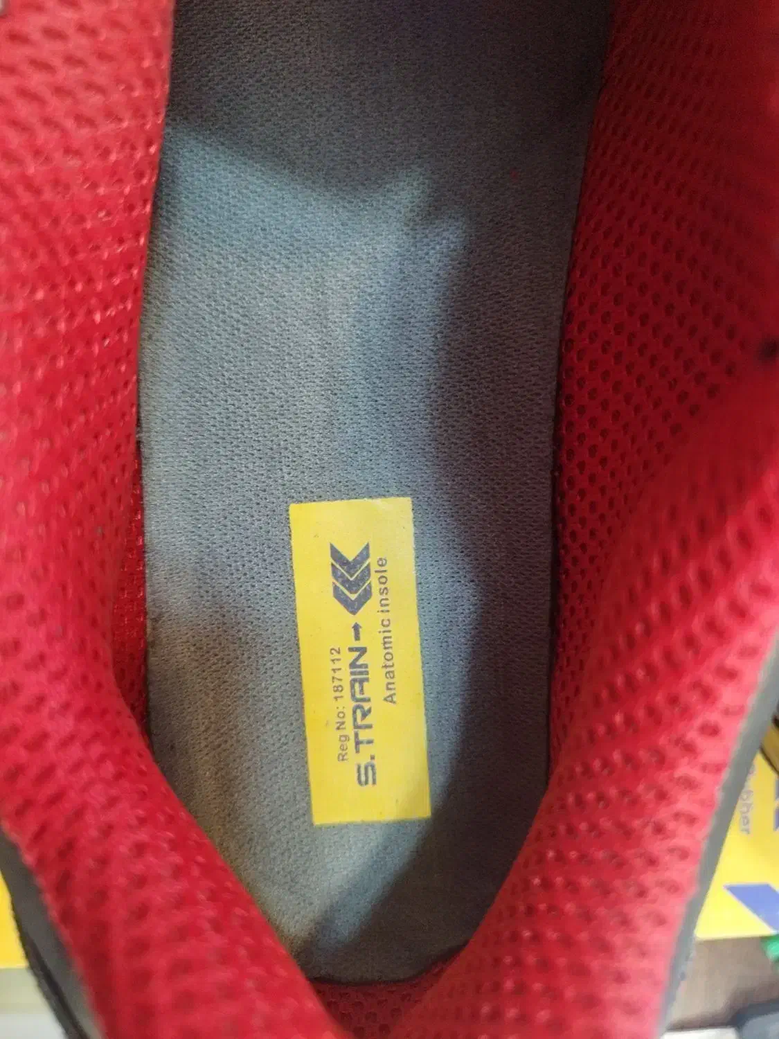 کفش ایمنی|کیف، کفش، کمربند|قهدریجان, |دیوار