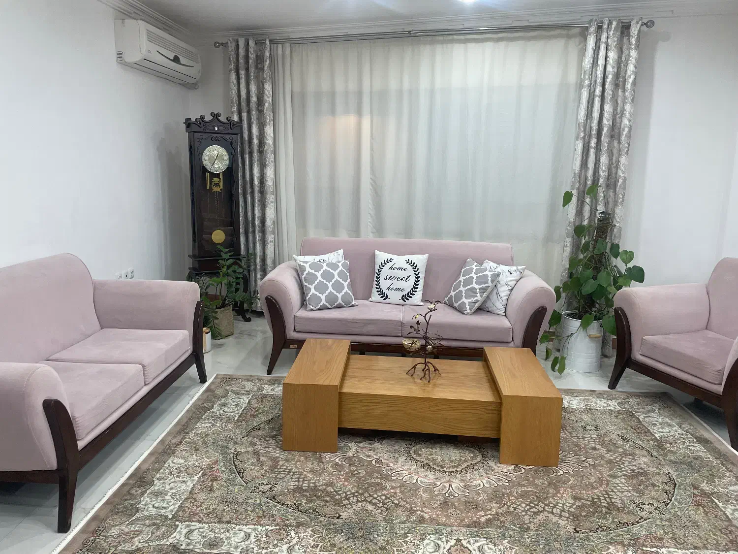 مبل ۴نفره|مبلمان خانگی و میز عسلی|قائم‌شهر, |دیوار