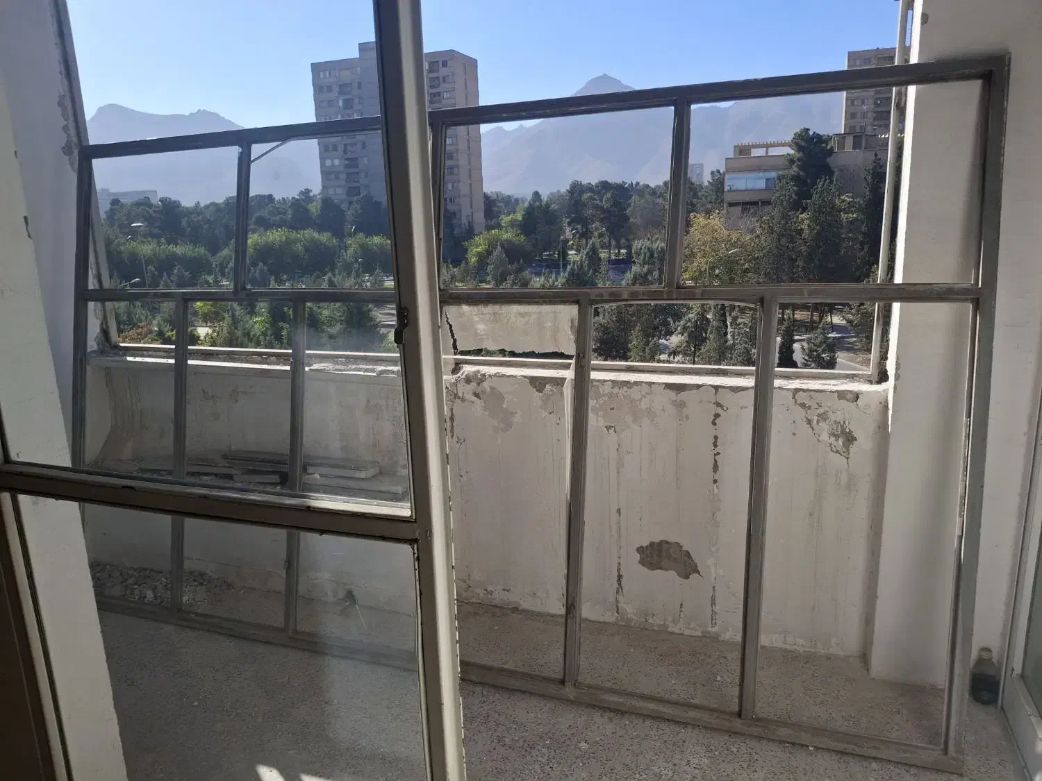 پنجره بالکن|مصالح و تجهیزات ساختمان|فولادشهر, C3|دیوار