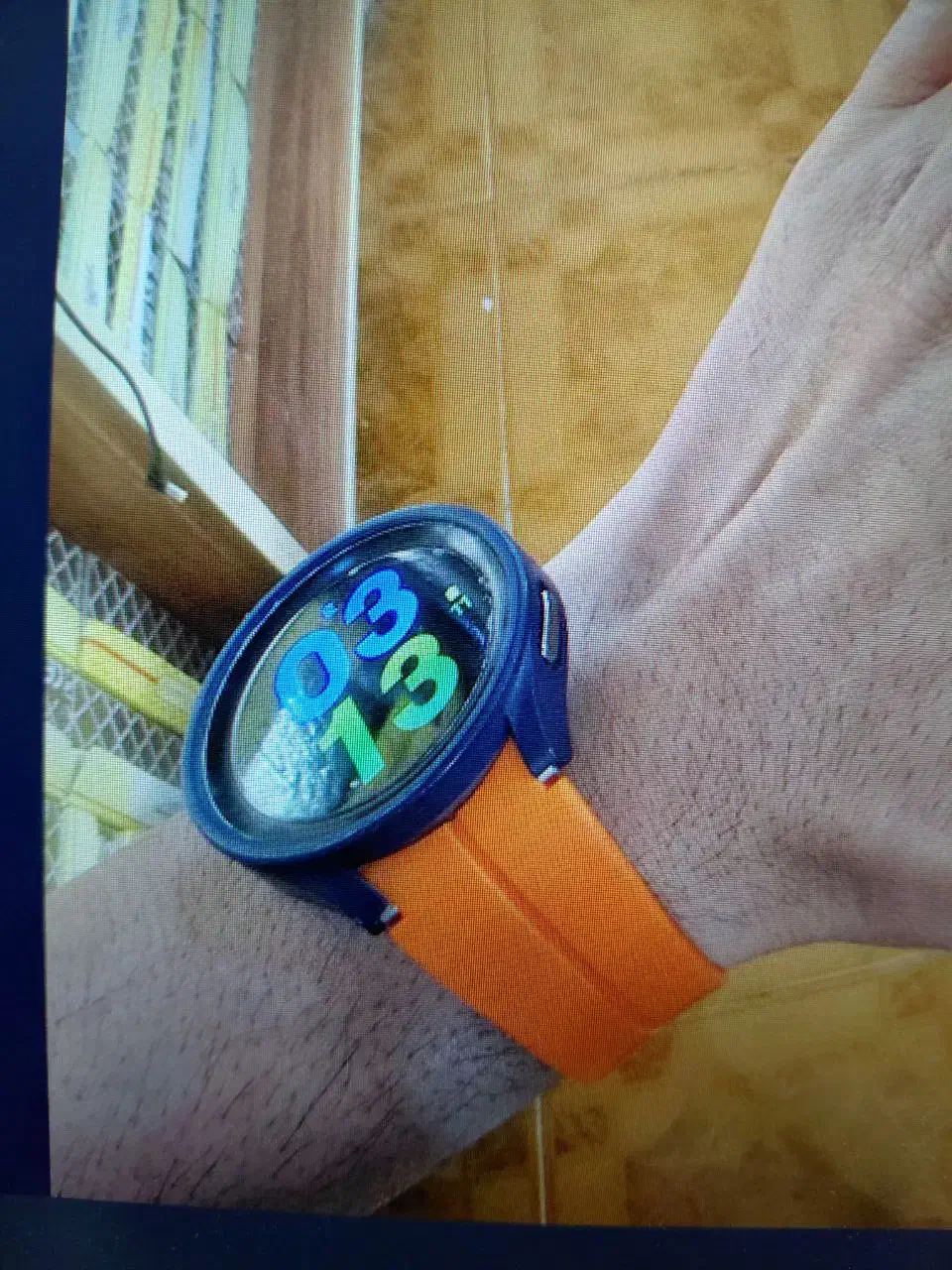 گمشده،مژدگانی داده میشود|ساعت|آشخانه, |دیوار