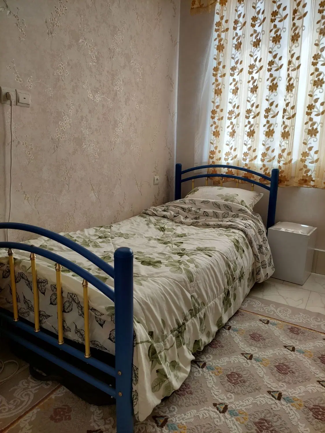 تخت|تخت و سرویس خواب|ساوه, |دیوار