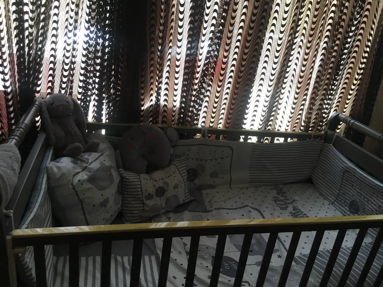 تخت کودک|تخت و صندلی بچه|تهران, دکتر هوشیار|دیوار