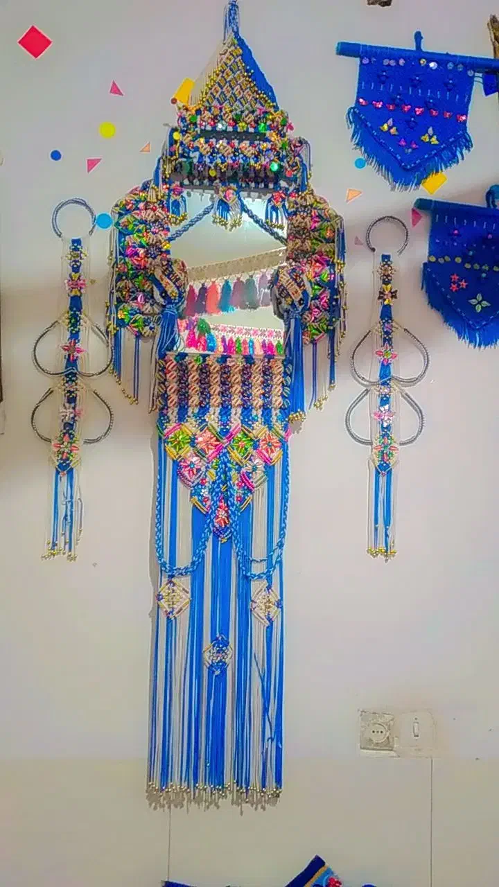 اینه شمدان|آینه|بم, |دیوار