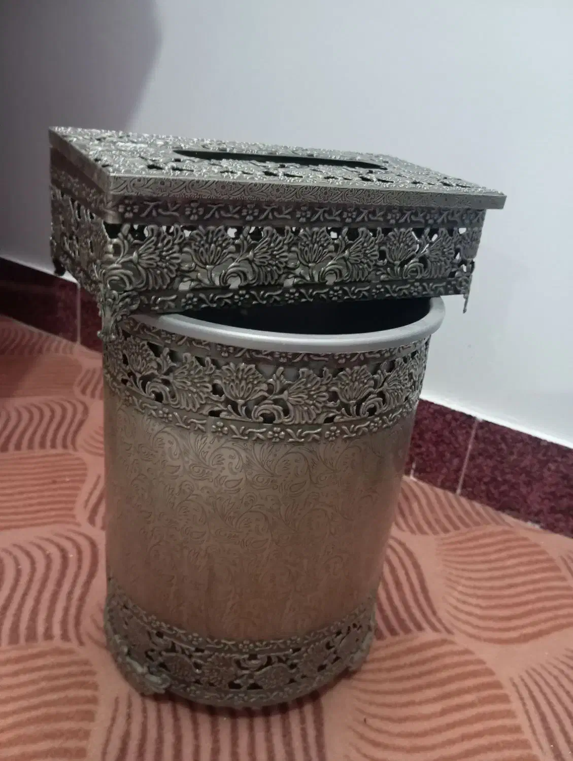 سطل اشغال و جادستمال کاغذی|صنایع دستی و سایر لوازم تزئینی|قرچک, شهرک گلها|دیوار