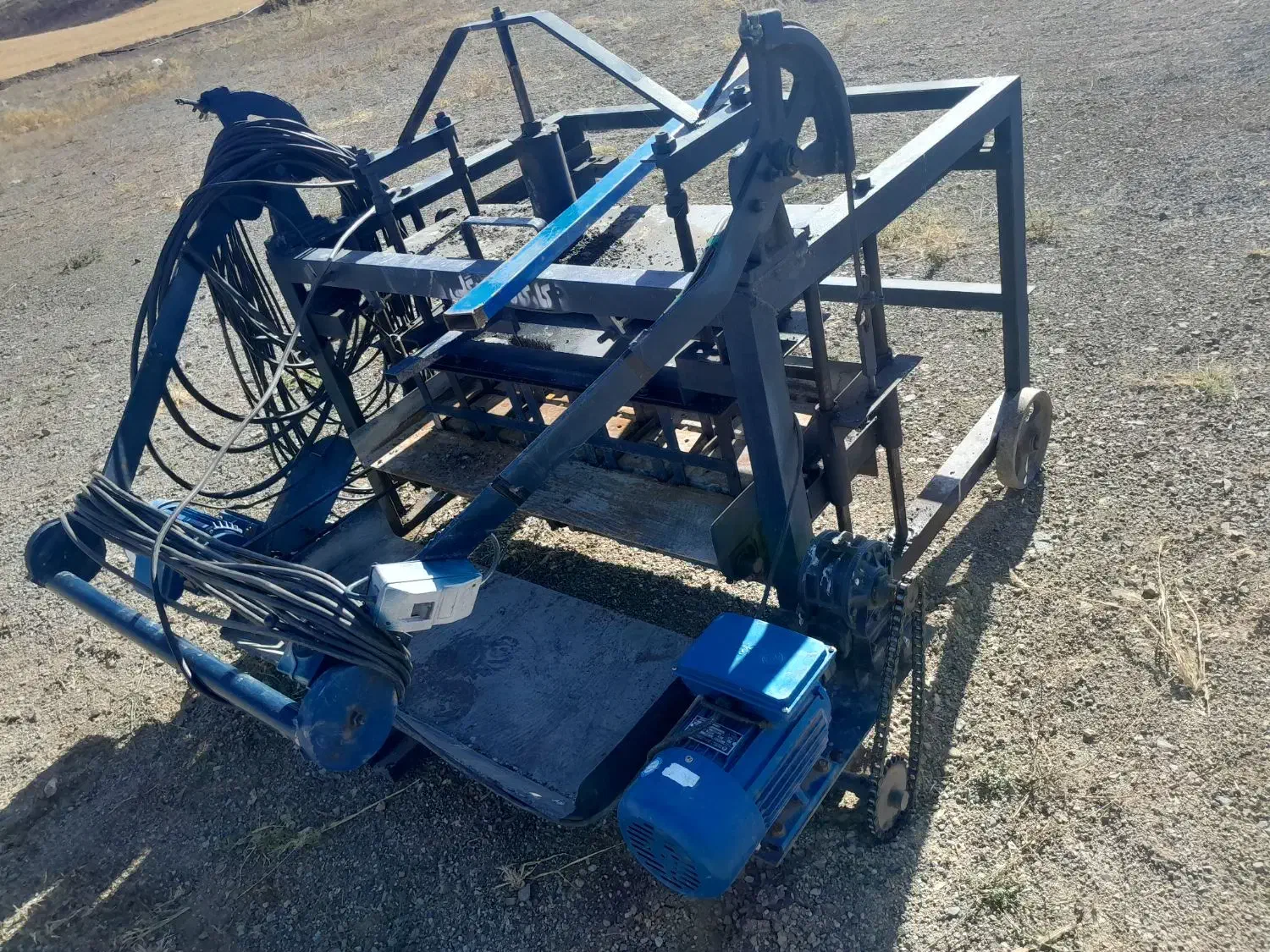 وسایل کامل بلوک زنی|ماشین‌آلات صنعتی|اهر, |دیوار