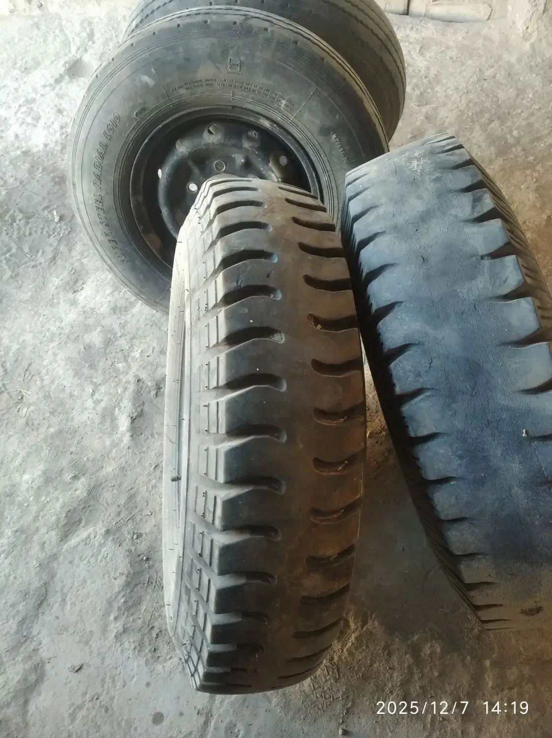 لاستیک نیسان فروشی|قطعات یدکی و لوازم جانبی|بیرجند, |دیوار