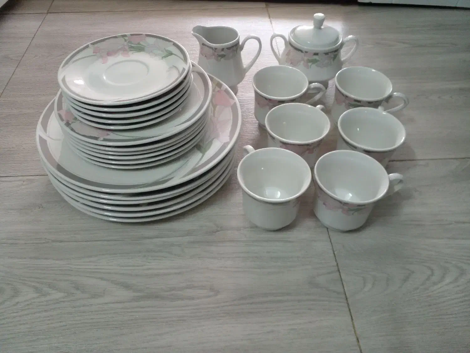 ست پذیرایی|ظروف سرو و پذیرایی|لنگرود, |دیوار